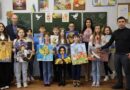 У Київській школі № 243 провели патріотичний флешмоб «Діти за мир» (фото)